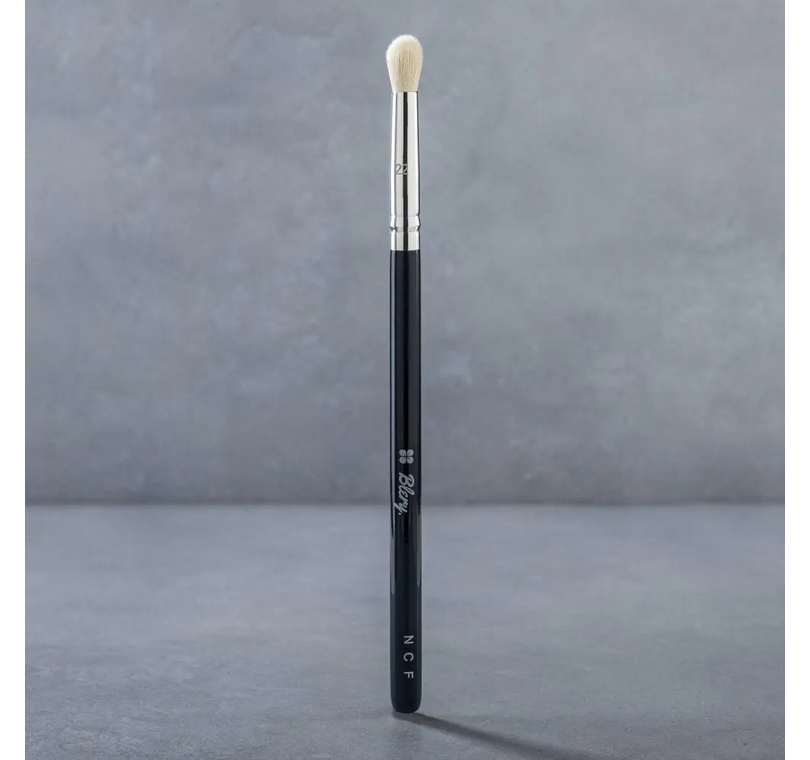 Small Narrow Blending Brush No.22