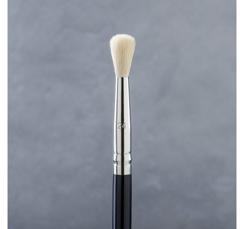 Crease Brush No.24