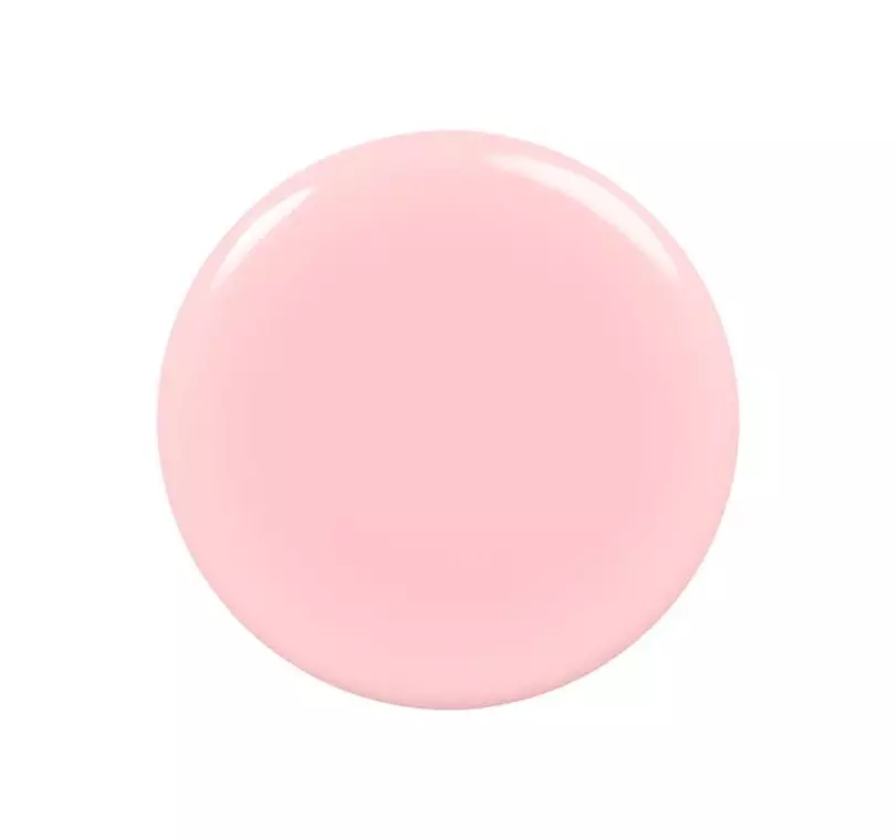 ESSIE-treat-love-and-color-minimally-modest