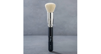 Buffer Kabuki Brush No.06