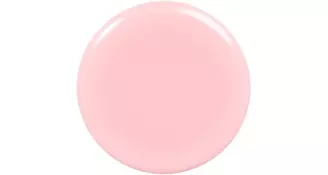ESSIE-treat-love-and-color-minimally-modest